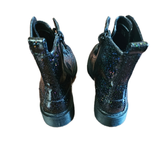 Wonder Nation Holographic Glitter Combat Boots, Size 4 - Picture 5 of 5